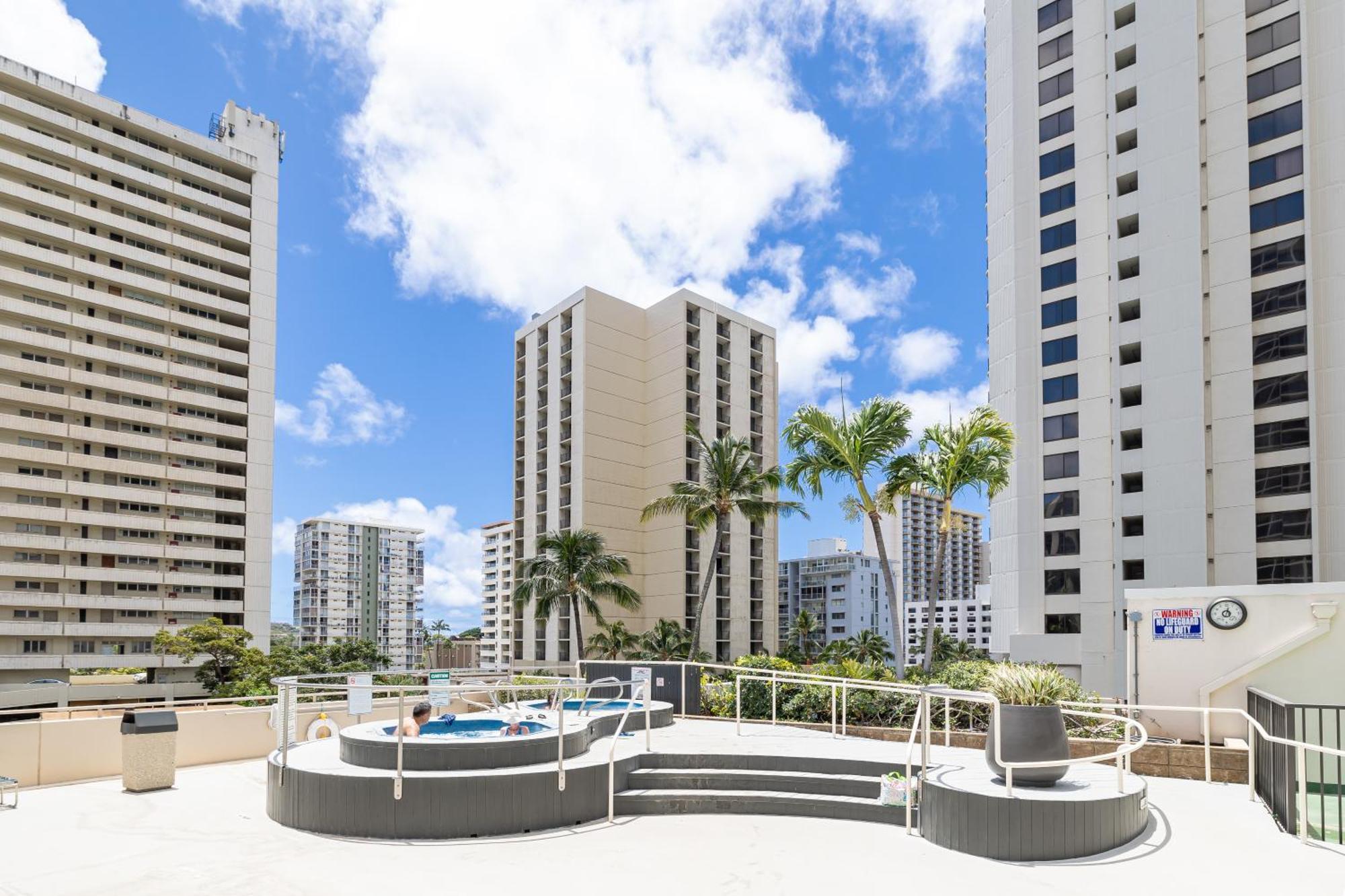 Mountain View Condo W/ King-Size Bed, Free Parking Honolulu Bagian luar foto