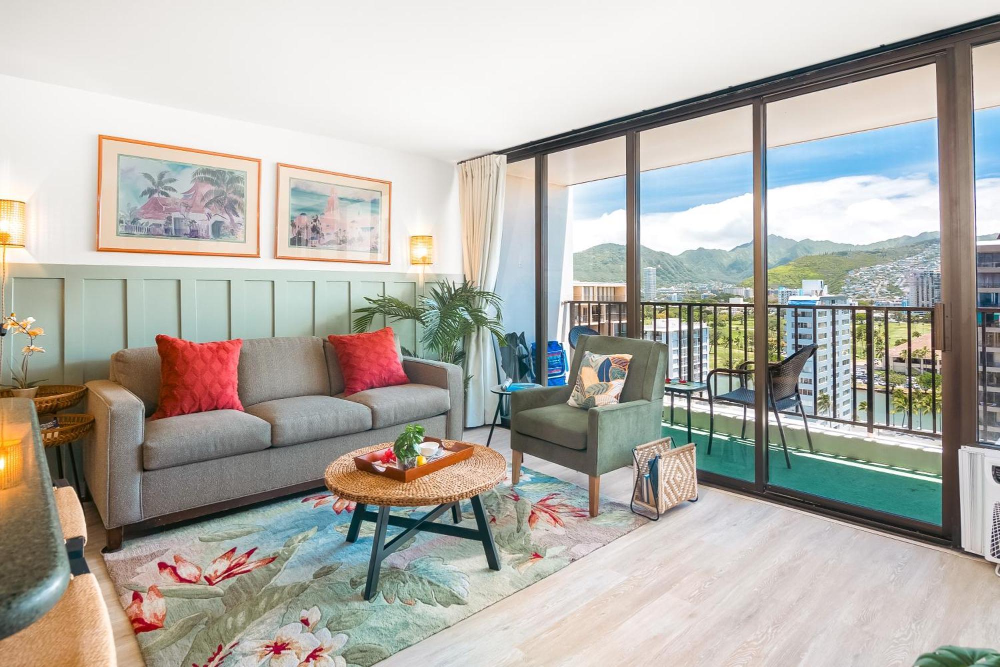 Mountain View Condo W/ King-Size Bed, Free Parking Honolulu Bagian luar foto