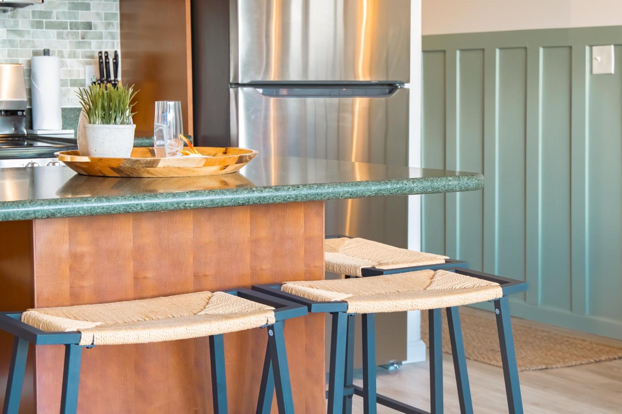 Mountain View Condo W/ King-Size Bed, Free Parking Honolulu Bagian luar foto