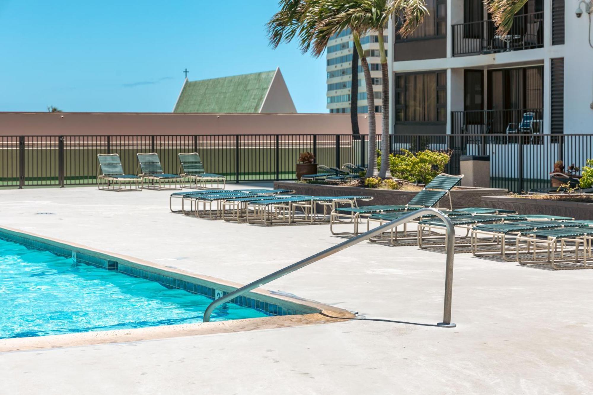 Mountain View Condo W/ King-Size Bed, Free Parking Honolulu Bagian luar foto